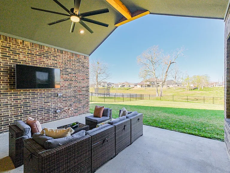 4127 Wooded Isle Way — Photo 37