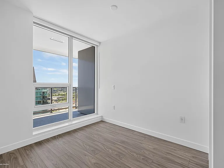 2135 Springer Ave #19XX — Photo 5
