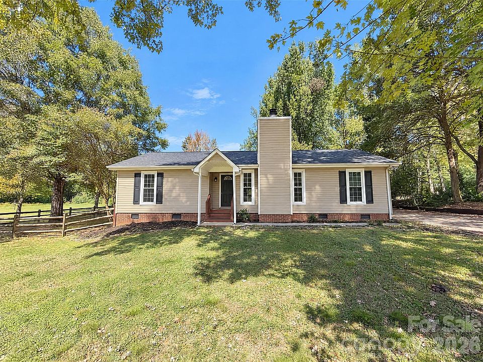1st image of 319 Neighbors Dr