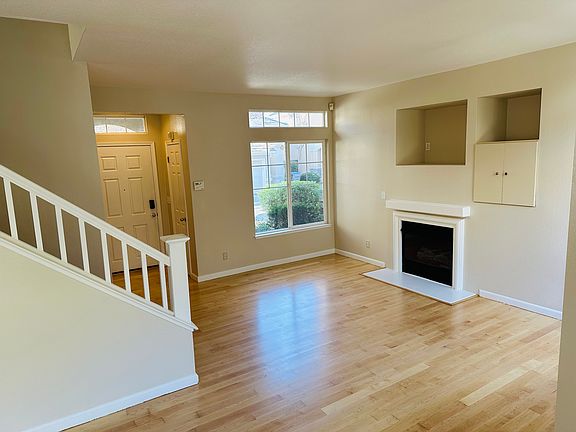 4th image of 3729 Seine Ct