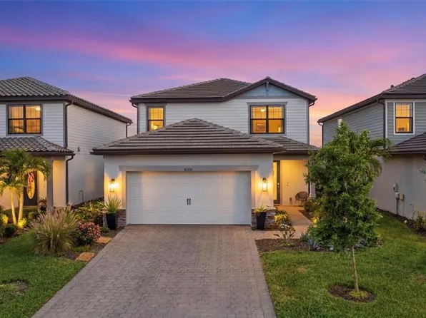 16306 Pine Mist Dr, Lakewood Ranch, FL 34211