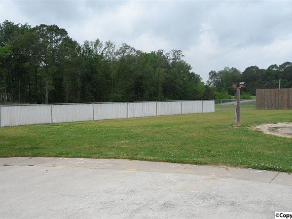 4th image of 220 County Road 418