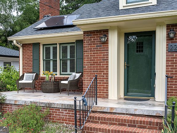 4th image of 228 Parkway Dr