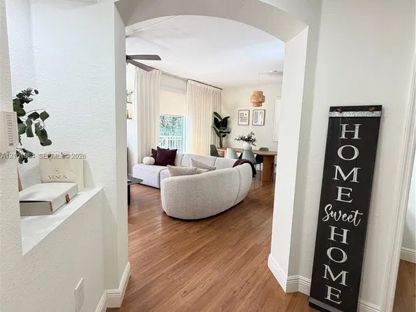 8866 W Flagler St APT 207, Miami, FL 33174