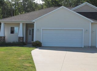 2671 Walnut Hills Ct SE, Kentwood, MI 49512