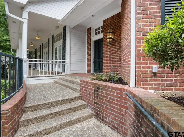 259 Hideaway Ln E, Lindale, TX 75771