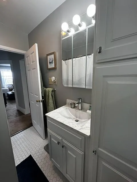 505 Clemesha Ave — Photo 3