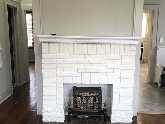 3rd image of 2455 Broadway St