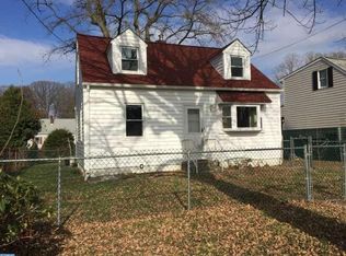 975 Maple Ave, Croydon, PA 19021