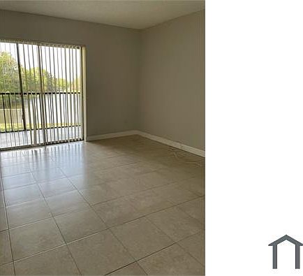 2nd image of 1510 Meadows Cir W #1510