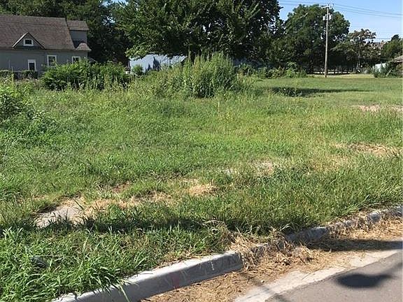 2nd image of 1400 NW 6th St