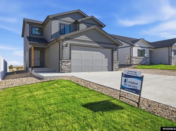 2065 Heathrow Ave, Casper, WY 82609