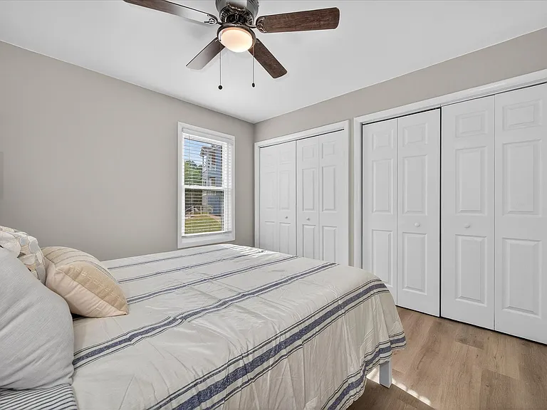 The Grove Apartments — Photo 19