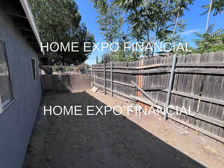 25256 Bessant St — Photo 59