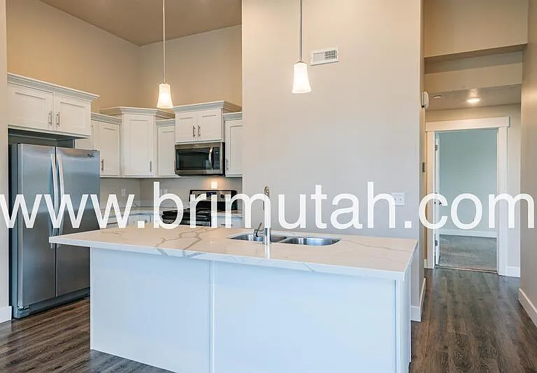 4645 S Locust Ln #10 — Photo 7