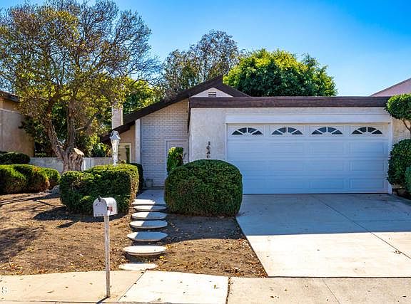 3rd image of 3626 Spanish Gate Dr