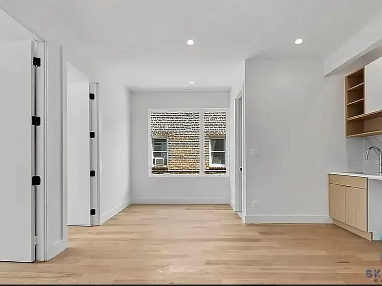 408 Hawthorne St #4C — Photo 2