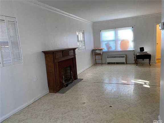 3rd image of 8919 217th St