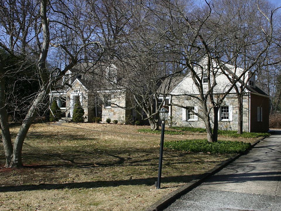 Distinctive Home