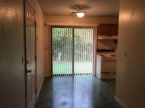 5th image of 503 NW Olive St APT A
