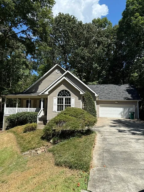 905 N Crestview Dr