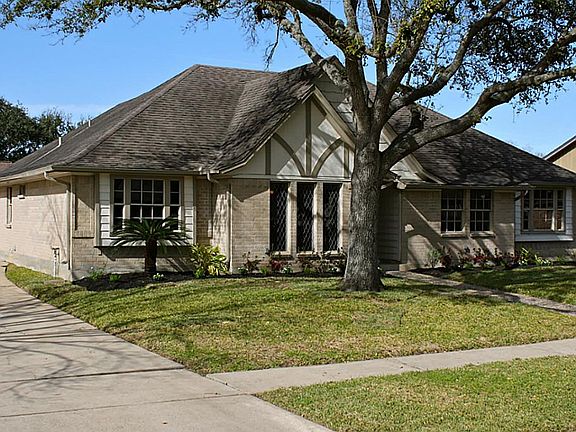 2nd image of 1107 Woodhorn Dr