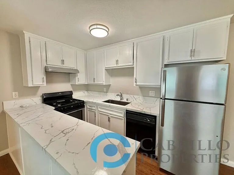 2731 A St #4 — Photo 3
