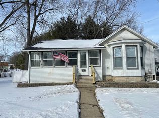 321 W Morgan St, Dixon, IL 61021