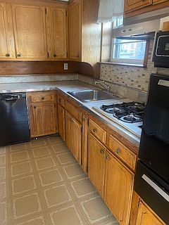 3rd image of 33-37 29th St #3
