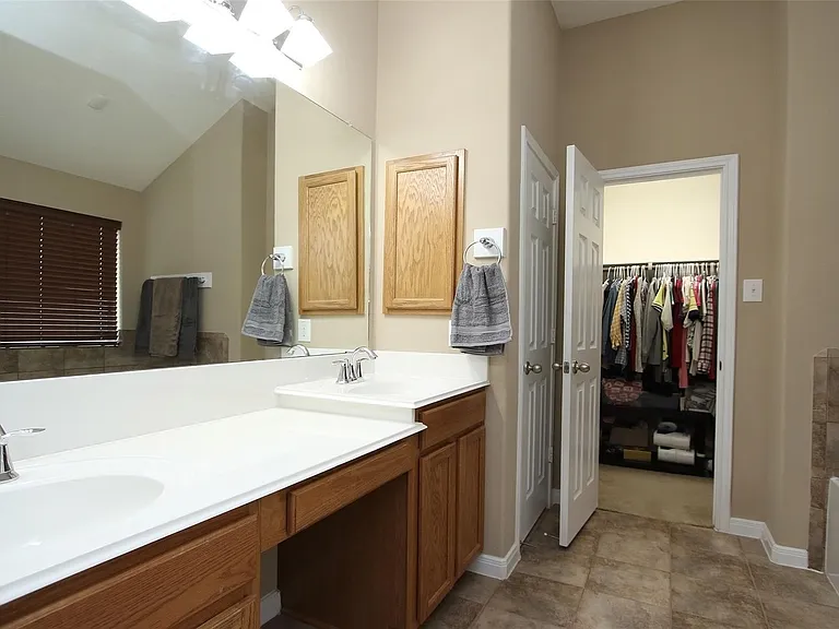 16919 Langham Heights Ln — Photo 11