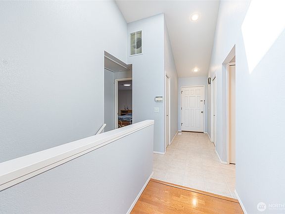 5th image of 134 B Hilltop Drive