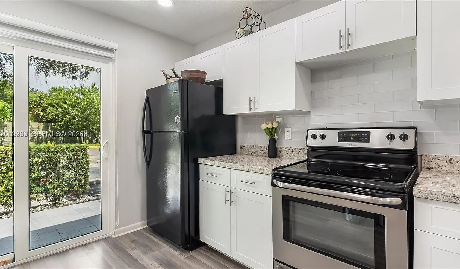 Crystal View Townhomes — Photo 2