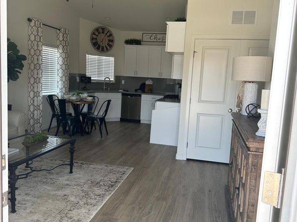 8506 Frankie Lou St #A, Bakersfield, CA 93314