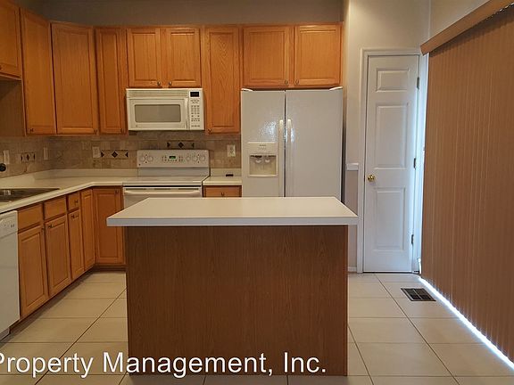 3rd image of 313 Kestrel Dr