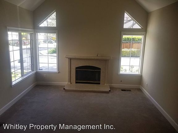 3rd image of 106 Danbury Ln
