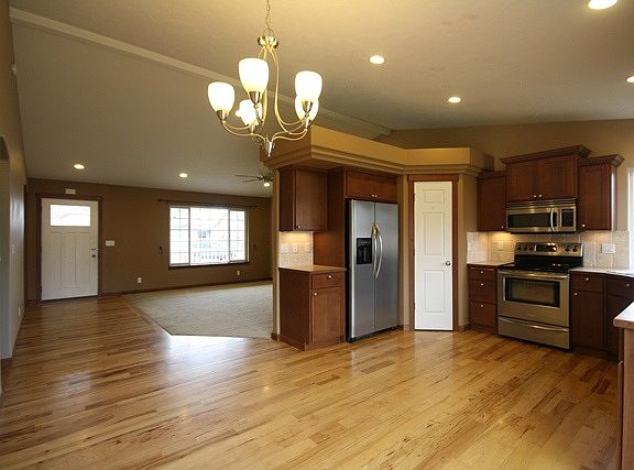 2nd image of 1411 W Tualatin Dr