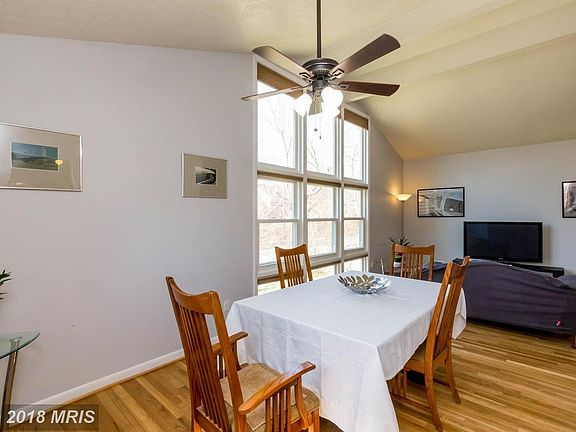 Nice flow from living room to dining room!