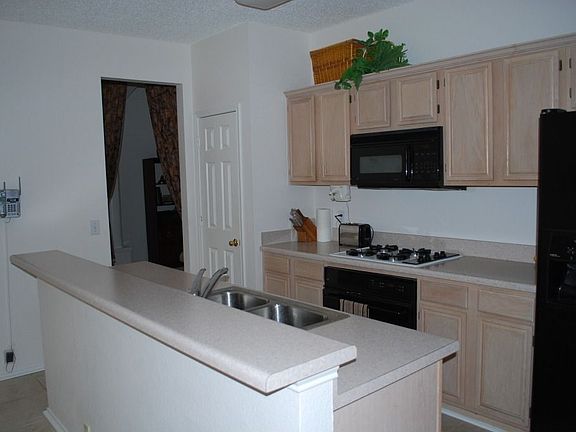 5th image of 4728 Hanover Ct