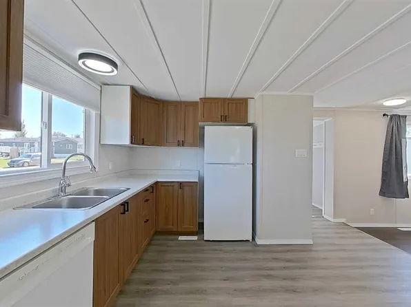 404 E 6th St SW, Slave Lake, AB T0G 2A4