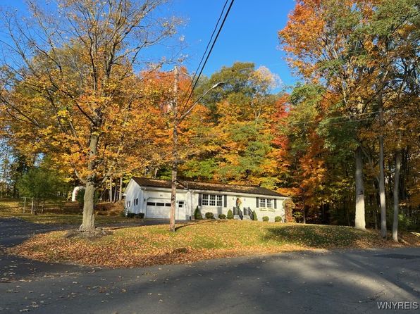 60 Mount View Ave, Warsaw, NY 14569