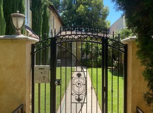 8 Esther St APT 2, Pasadena, CA 91103