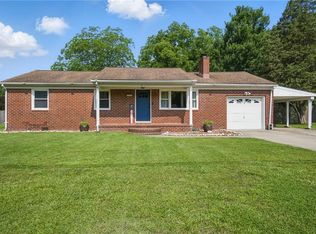 816 Colony Manor Rd, Chesapeake, VA 23321