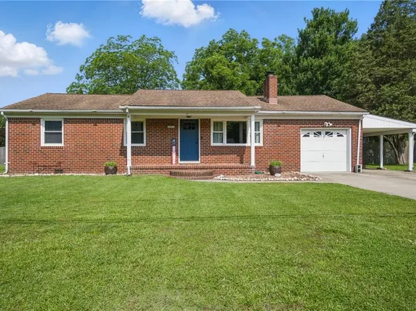 816 Colony Manor Rd, Chesapeake, VA 23321