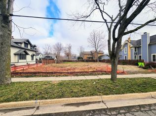 308 W 3rd St, Rochester, MI 48307