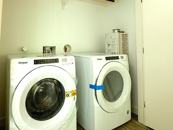 5th image of 3466 Willowrun Dr #5