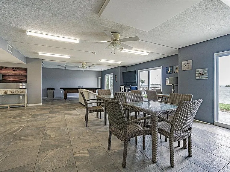 464 N Paula Dr #116 — Photo 37