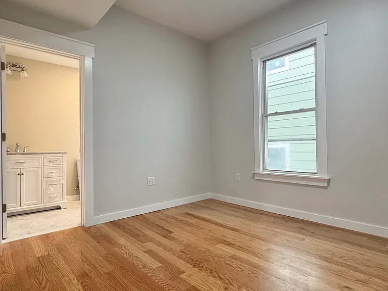 57 Falcon St #2 — Photo 10