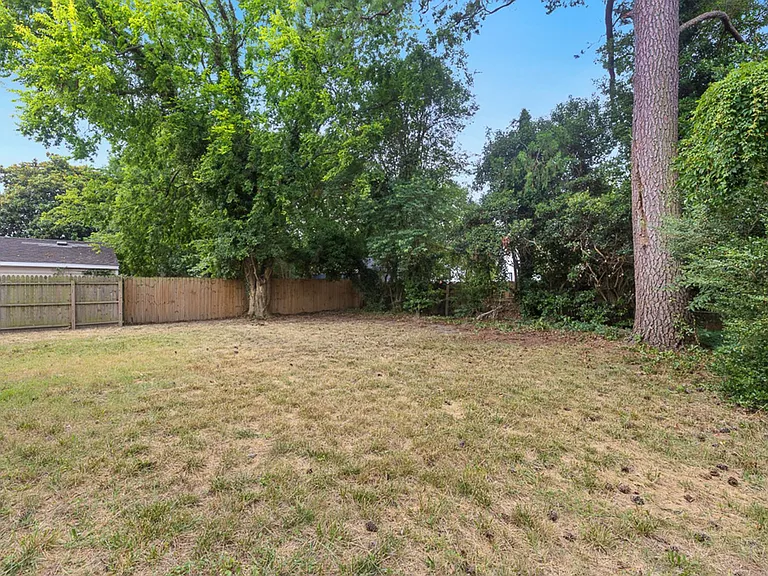 8035 E Glen Rd — Photo 41