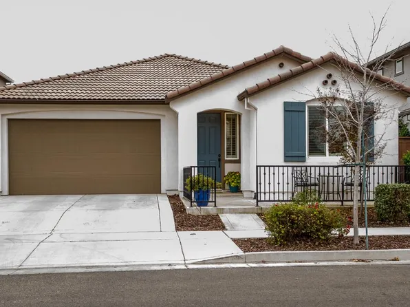 1926 Brogan Dr, Woodland, CA 95776