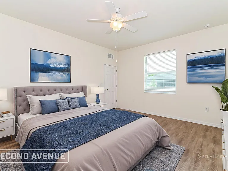 2728 NE 6th Pl — Photo 10